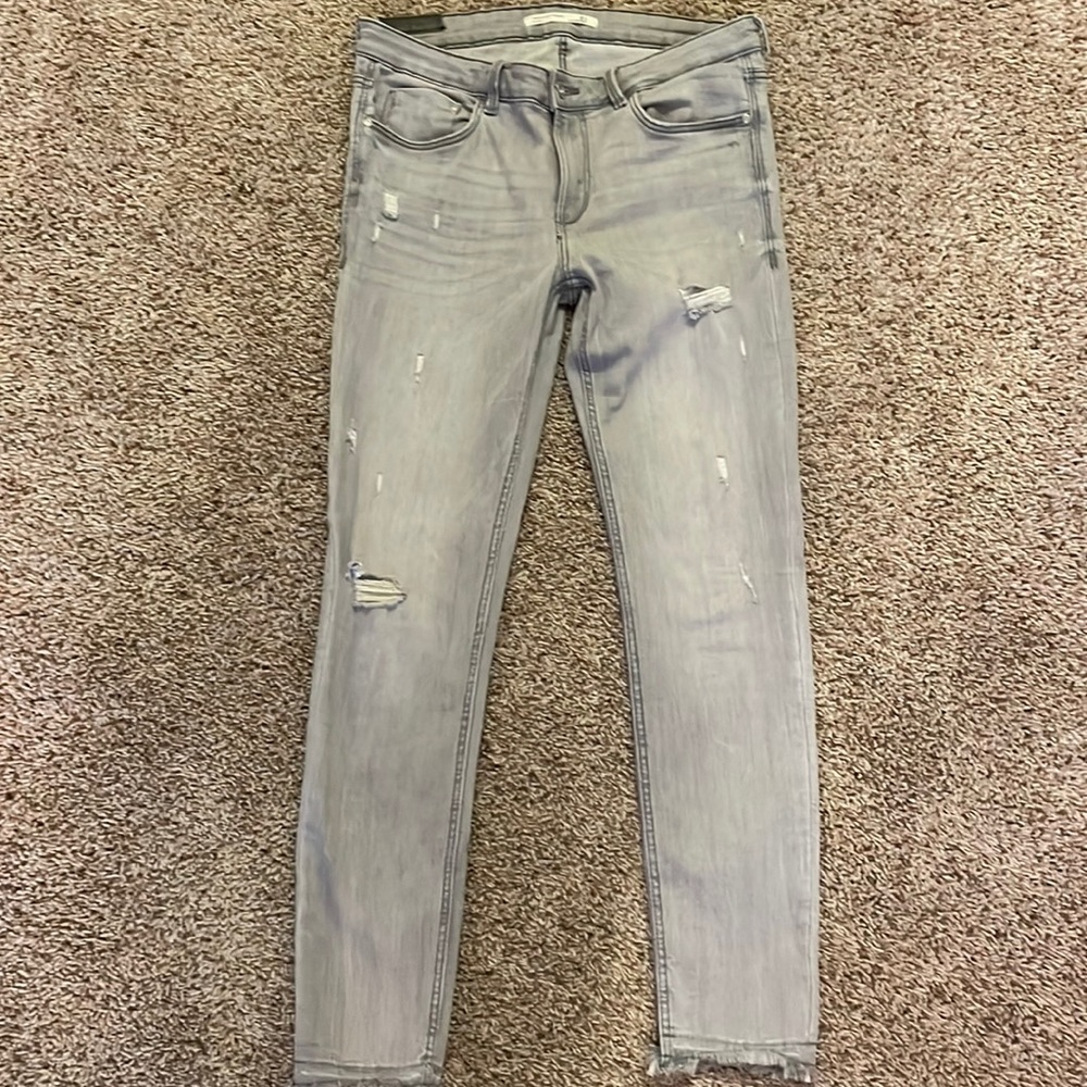 Zara Grey Skinny Jeans 🖤